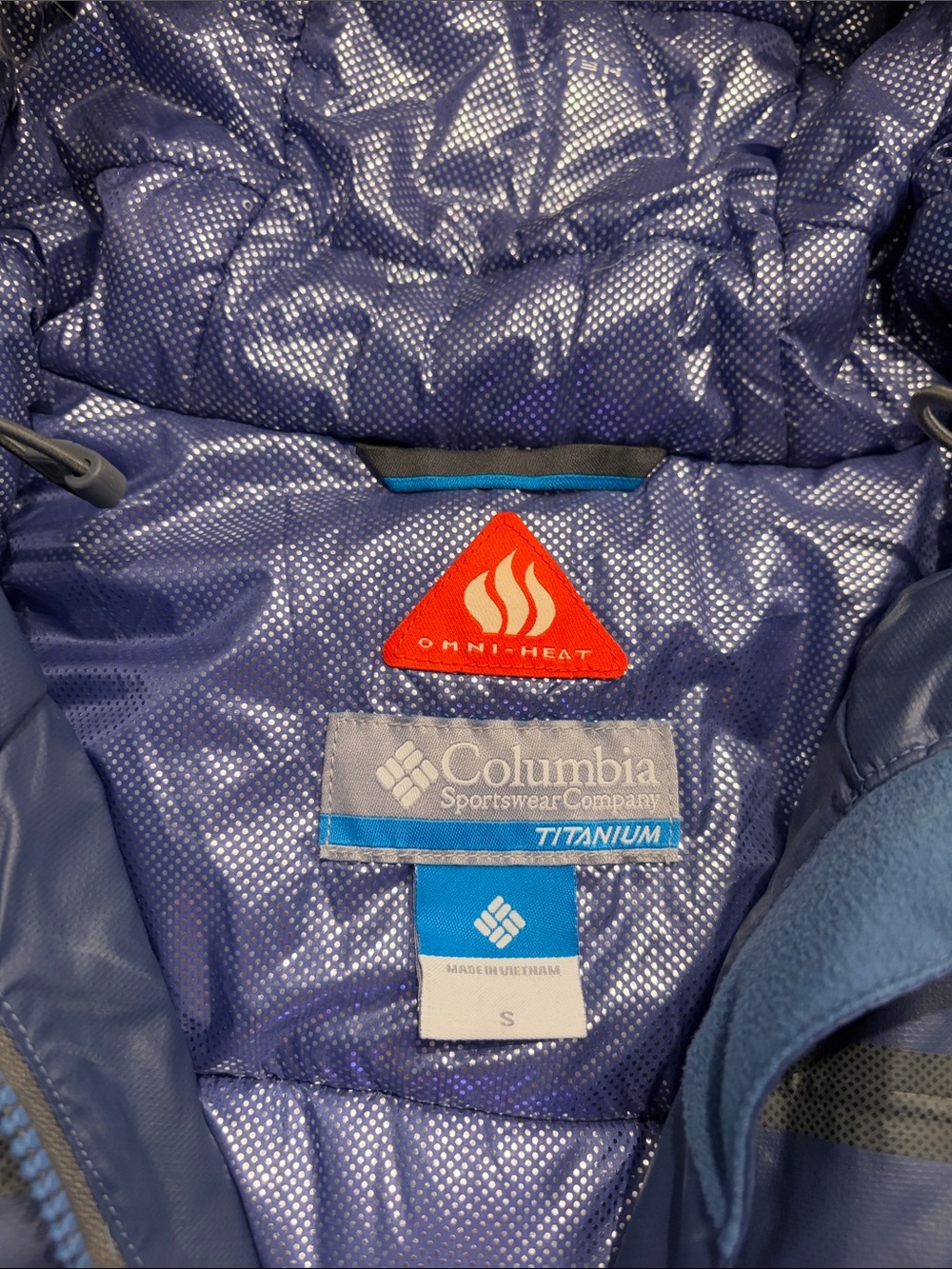 Columbia Navy Blue Ski Jacket with Faux Fur Trim Hood - Picture 2 of 9